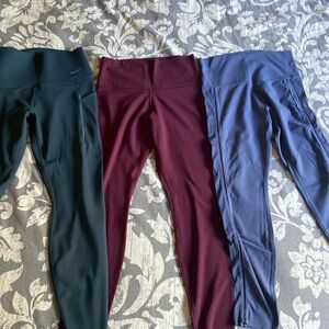 Women’s Nike leggings size medium